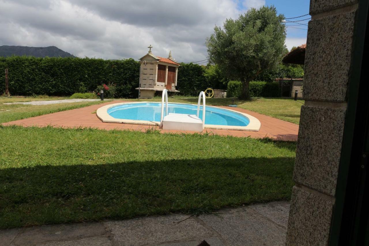 Casa Rustica Piscina, Apartadino 포브라 도 카라미냘 외부 사진